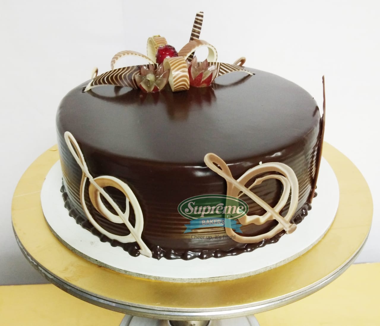 CHOCOLATE TRUFFLE CAKE